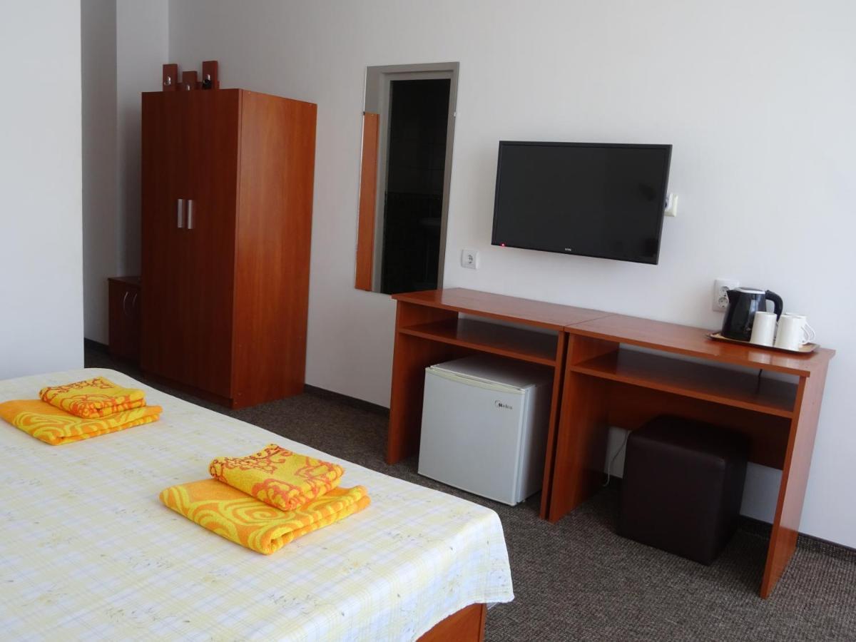 Dobrevi Guest House Primorsko Eksteriør billede